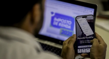 Receita paga nesta quinta terceiro lote de restituição do IR de 2025